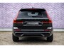 Volvo XC60 2.0 T6 Plug-in hybrid AWD Plus Black Edition | Gratis Trekhaak | 360 camera | Schuif- / Kanteldak | Head Up display | Getint glas | Adaptive Cruise Control |
