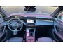 Peugeot 408 e-408 GT Avantage 58 kWh | Apple Carplay / Android Auto | Adaptieve Cruise Control | 360° Camera | Stoelverwarming Voor | Stuurverwarming | Navigatie | Elektrische achterklep | 11 kW lader | Achteruitrijcamera | Apple Carplay/Android Auto|telefoonintegratie premium