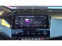 Peugeot 408 e-408 GT Avantage 58 kWh | Apple Carplay / Android Auto | Adaptieve Cruise Control | 360° Camera | Stoelverwarming Voor | Stuurverwarming | Navigatie | Elektrische achterklep | 11 kW lader | Achteruitrijcamera | Apple Carplay/Android Auto|telefoonintegratie premium