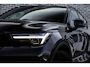 Volvo EX40 Single Motor Extended Range Plus Black Ed. 82 kWh | Pixel LED Koplampen | Achteruitrijcamera | Parkeersensoren | Harman Kardon Audio | Warmtepomp | Stoelverwarming | Cruise Control Adaptief | BLIS | 100% SOH