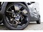 Volvo EX40 Single Motor Extended Range Plus Black Ed. 82 kWh | Pixel LED Koplampen | Achteruitrijcamera | Parkeersensoren | Harman Kardon Audio | Warmtepomp | Stoelverwarming | Cruise Control Adaptief | BLIS | 100% SOH