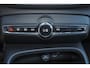 Volvo XC40 B3 Core - IntelliSafe Assist & Surround - Parkeercamera achter - Parkeersensoren voor & achter - Elektr. bedienb. voorstoelen met geheugen links - Draadloze tel. lader - Extra getint glas - 18' LMV