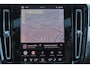 Volvo XC40 B3 Core - IntelliSafe Assist & Surround - Parkeercamera achter - Parkeersensoren voor & achter - Elektr. bedienb. voorstoelen met geheugen links - Draadloze tel. lader - Extra getint glas - 18' LMV