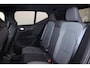 Volvo XC40 B3 Core - IntelliSafe Assist & Surround - Parkeercamera achter - Parkeersensoren voor & achter - Elektr. bedienb. voorstoelen met geheugen links - Draadloze tel. lader - Extra getint glas - 18' LMV