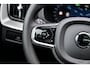 Volvo XC60 2.0 T6 Plug-in Hybrid AWD Plus Black Edition | Gratis Trekhaak | Harman Kardon Audio | Head-up Display | 360 Graden Camera | Panoramadak | Lichtmetalen Velgen 21 inch | Elektrisch Verstelbare Voorstoelen | Keyless Entry | BLIS