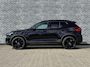 Volvo EX40 Single Motor Extended Range Plus Black Ed. 82 kWh | Adaptieve Cruise Control | Harman Kardon Audio | Stoel-/Stuurverwarming | Parkeercamera | Dodehoek Detectie | Pixel LED | Elektr. Verst. Stoelen + Geheugen | Donker Getint Glas | Warmtepomp |