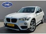 BMW X1 XDrive20i 192 pk AUTOMAAT High Executive, sport leder, achteruitrijcamera, vele opties, parelmoer, NL auto met nap