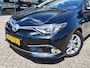 Toyota Auris Touring Sports 1.8 Hybrid Lease Pro | Pano | Trekhaak | Sensoren v/a | Stoelve