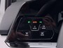 Volkswagen Golf 1.0 eTSI Life Automaat - LED - Navigatie - PDC - Side Assist - Camera - ACC