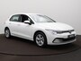 Volkswagen Golf 1.0 eTSI Life Automaat - LED - Navigatie - PDC - Side Assist - Camera - ACC