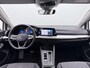 Volkswagen Golf 1.0 eTSI Life Automaat - LED - Navigatie - PDC - Side Assist - Camera - ACC