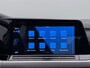 Volkswagen Golf 1.0 eTSI Life Automaat - LED - Navigatie - PDC - Side Assist - Camera - ACC