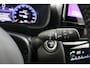 Toyota Yaris Cross 1.5 Hybrid 130 Launch Edition | All Seasons | Stootlijsten | Head-up Display | Origineel Nederlands | Two-Tone |