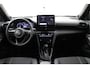 Toyota Yaris Cross 1.5 Hybrid 130 Launch Edition | All Seasons | Stootlijsten | Head-up Display | Origineel Nederlands | Two-Tone |