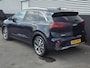 Kia Niro Hybrid 1.6 GDi DynamicLine Navigatie, Privacy glass, 18" LMV, Smart Key, Parkeersensoren voor + achter, Achteruitrijcamera