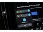 Volvo EX40 Single Motor Extended Range Plus Black Ed. 82 kWh | Adaptieve Cruise Control | Harman Kardon Audio | Stoel-/Stuurverwarming | Parkeercamera | Dodehoek Detectie | Pixel LED | Elektr. Verst. Stoelen + Geheugen | Donker Getint Glas | Warmtepomp |