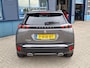 Peugeot 2008 1.2 PureTech Allure Pack EAT8 Automaat | Achterbank in delen neerklapbaar | Achteruitrijcamera | Airco (automatisch)