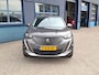 Peugeot 2008 1.2 PureTech Allure Pack EAT8 Automaat | Achterbank in delen neerklapbaar | Achteruitrijcamera | Airco (automatisch)