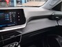 Peugeot 2008 1.2 PureTech Allure Pack EAT8 Automaat | Achterbank in delen neerklapbaar | Achteruitrijcamera | Airco (automatisch)