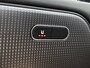 Mercedes-Benz B-klasse 180 Business Solution Luxury Trekhaak | Parkeerpakket met achteruitrijcamera | Ledkoplampen | Sfeerverlichting | Stoelverwarming. Inclusief 24 maanden MB Certified garantie voor Europa.