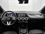 Mercedes-Benz B-klasse 180 Business Solution Luxury Trekhaak | Parkeerpakket met achteruitrijcamera | Ledkoplampen | Sfeerverlichting | Stoelverwarming. Inclusief 24 maanden MB Certified garantie voor Europa.