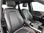 Mercedes-Benz B-klasse 180 Business Solution Luxury Trekhaak | Parkeerpakket met achteruitrijcamera | Ledkoplampen | Sfeerverlichting | Stoelverwarming. Inclusief 24 maanden MB Certified garantie voor Europa.