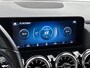 Mercedes-Benz B-klasse 180 Business Solution Luxury Trekhaak | Parkeerpakket met achteruitrijcamera | Ledkoplampen | Sfeerverlichting | Stoelverwarming. Inclusief 24 maanden MB Certified garantie voor Europa.