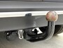 Mercedes-Benz B-klasse 180 Business Solution Luxury Trekhaak | Parkeerpakket met achteruitrijcamera | Ledkoplampen | Sfeerverlichting | Stoelverwarming. Inclusief 24 maanden MB Certified garantie voor Europa.