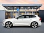 Volvo XC60 T8 Recharge Ultra Dark Executive 22" | Getint & Gelamineerd Glas | Alarmklasse 3 | Black Edition Interieur | Luchtvering | Bowers & Wilkins | Geventileerd Nappa | Massagestoelen | Head-Up | 360 Camera | Elektr. verst. Stoelen | Full LED