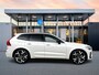 Volvo XC60 T8 Recharge Ultra Dark Executive 22" | Getint & Gelamineerd Glas | Alarmklasse 3 | Black Edition Interieur | Luchtvering | Bowers & Wilkins | Geventileerd Nappa | Massagestoelen | Head-Up | 360 Camera | Elektr. verst. Stoelen | Full LED
