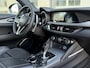Alfa Romeo Stelvio 2.0 T AWD B-Tech Q4 280 PK Automaat 20 inch Leder Veloce Camera Apple Carplay Rijstrook Dodehoek