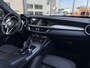 Alfa Romeo Stelvio 2.0 T AWD B-Tech Q4 280 PK Automaat 20 inch Leder Veloce Camera Apple Carplay Rijstrook Dodehoek