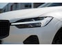 Volvo XC60 2.0 T6 Plug-in hybrid AWD Plus Dark Long Range | Harman Kardon | Elektrische verstelbare voorstoelen incl. geheugen | Adaptieve cruise control incl. BLIS | Stuurwielverwarming | Stoelverwarming voor & achter | Panoramisch schuif/kanteldak |