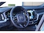 Volvo XC60 T6 Plug-in hybrid AWD Plus Dark Long Range | Trekhaak | Panoramisch schuif/kanteldak | 360 graden camera | Stoel en stuurwielverwarming | Parkeerverwarming | Adaptieve cruise control incl. BLIS |