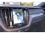 Volvo XC60 T6 Plug-in hybrid AWD Plus Dark Long Range | Trekhaak | Panoramisch schuif/kanteldak | 360 graden camera | Stoel en stuurwielverwarming | Parkeerverwarming | Adaptieve cruise control incl. BLIS |