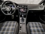 Volkswagen Golf 1.4 TSI PHEV GTE 204Pk Automaat (VIRTUAL COCKPIT, APPLE CARPLAY, GROOT NAVI, KEYLESS, CAMERA, STOELVERWARMING, SPORTSTOELEN, ADAPTIVE CRUISE, GETINT GLAS, NIEUWSTAAT)