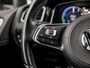 Volkswagen Golf 1.4 TSI PHEV GTE 204Pk Automaat (VIRTUAL COCKPIT, APPLE CARPLAY, GROOT NAVI, KEYLESS, CAMERA, STOELVERWARMING, SPORTSTOELEN, ADAPTIVE CRUISE, GETINT GLAS, NIEUWSTAAT)