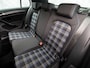 Volkswagen Golf 1.4 TSI PHEV GTE 204Pk Automaat (VIRTUAL COCKPIT, APPLE CARPLAY, GROOT NAVI, KEYLESS, CAMERA, STOELVERWARMING, SPORTSTOELEN, ADAPTIVE CRUISE, GETINT GLAS, NIEUWSTAAT)