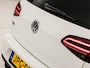 Volkswagen Golf 1.4 TSI PHEV GTE 204Pk Automaat (VIRTUAL COCKPIT, APPLE CARPLAY, GROOT NAVI, KEYLESS, CAMERA, STOELVERWARMING, SPORTSTOELEN, ADAPTIVE CRUISE, GETINT GLAS, NIEUWSTAAT)