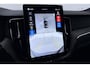 Volvo XC60 T8 Plug-in hybrid Ultra Black Edition | FACELIFT | ACC | Luchtvering | Panoramadak | Bowers&Wilkins | 360° Camera | Massage | Head-Up