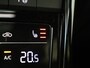 Volkswagen T-Roc 1.5 TSI R-Line Business | Panoramadak | Trekhaak | BEATS audio | Black style | Parkeerassistent | Keyless | Achteruitrijcamera | Stoelverwarming |