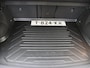 Volkswagen T-Roc 1.5 TSI R-Line Business | Panoramadak | Trekhaak | BEATS audio | Black style | Parkeerassistent | Keyless | Achteruitrijcamera | Stoelverwarming |