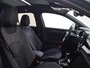 Volkswagen T-Roc 1.5 TSI R-Line Business | Panoramadak | Trekhaak | BEATS audio | Black style | Parkeerassistent | Keyless | Achteruitrijcamera | Stoelverwarming |
