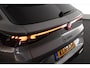 Volkswagen T-Roc 1.5 eTSI 150pk DSG R-Line Black Style Panoramadak Trekhaak Camera Stoelverwarming Navigatie