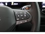 Volkswagen T-Roc 1.5 eTSI 150pk DSG R-Line Black Style Panoramadak Trekhaak Camera Stoelverwarming Navigatie
