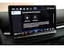 Volkswagen T-Roc 1.5 eTSI 150pk DSG R-Line Black Style Panoramadak Trekhaak Camera Stoelverwarming Navigatie