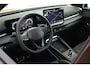 Volkswagen T-Roc 1.5 eTSI 150pk DSG R-Line Black Style Panoramadak Trekhaak Camera Stoelverwarming Navigatie