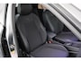 Volkswagen T-Roc 1.5 eTSI 150pk DSG R-Line Black Style Panoramadak Trekhaak Camera Stoelverwarming Navigatie