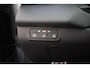 Volkswagen T-Roc 1.5 eTSI 150pk DSG R-Line Black Style Panoramadak Trekhaak Camera Stoelverwarming Navigatie