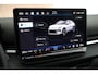 Volkswagen T-Roc 1.5 eTSI 150pk DSG R-Line Black Style Panoramadak Trekhaak Camera Stoelverwarming Navigatie